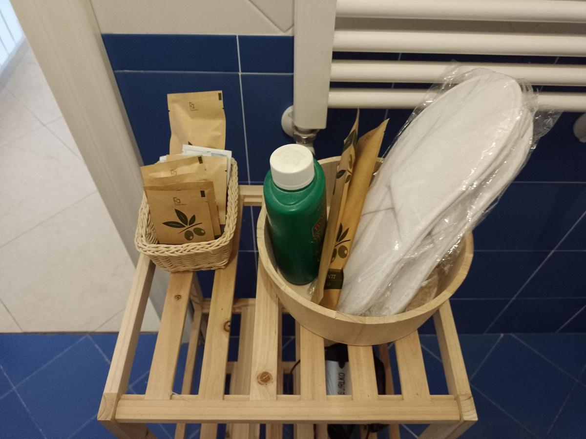 B&B Cupole E Campanili Napoli Bagian luar foto