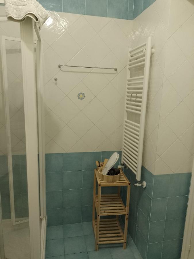 B&B Cupole E Campanili Napoli Bagian luar foto